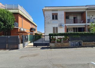 Trilocale in vendita in via Umberto Maddalena, 63 Ciampino.